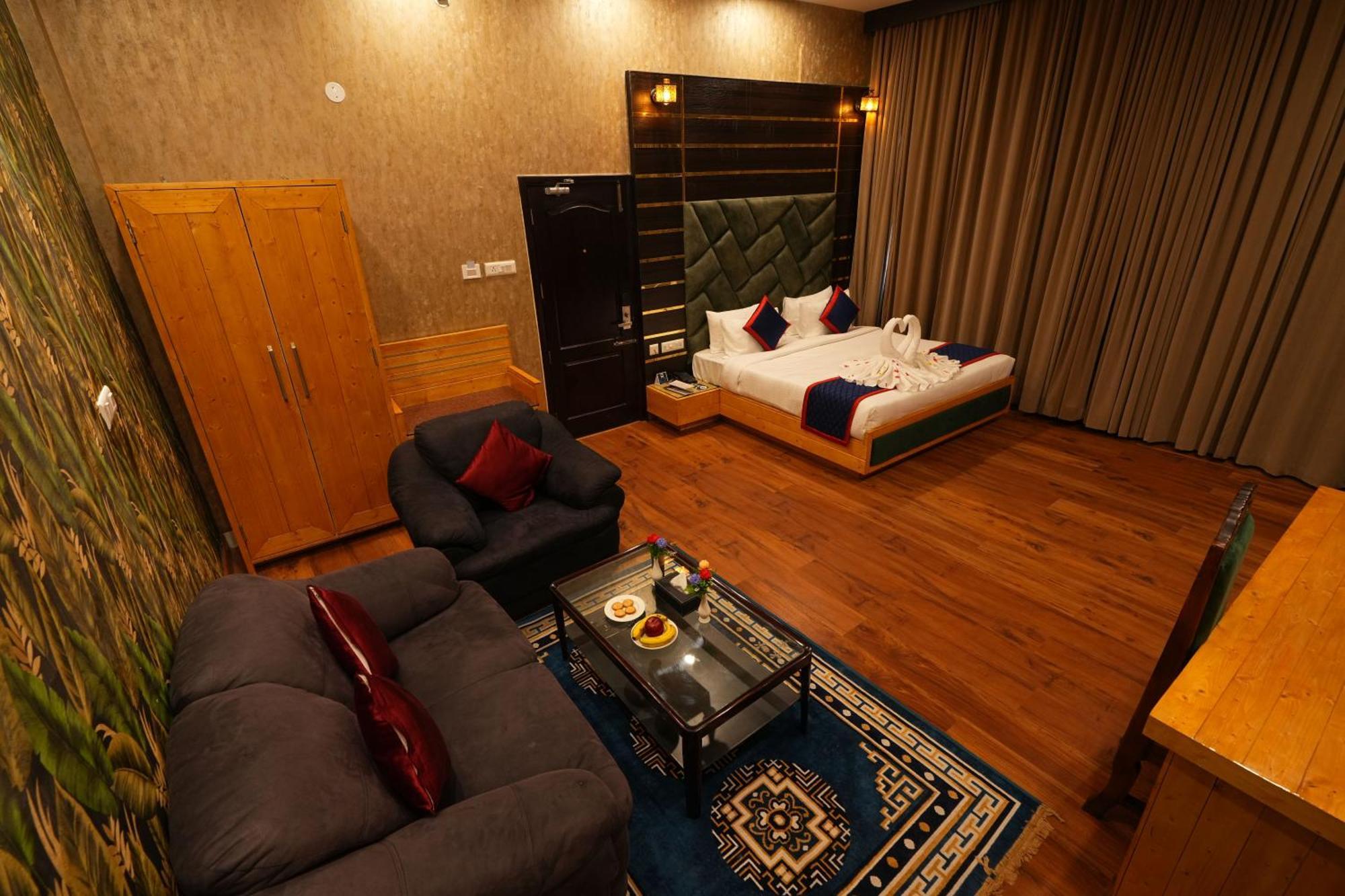Zip By Spree Hotels Bella Heights Mcleodganj 达兰萨拉 外观 照片